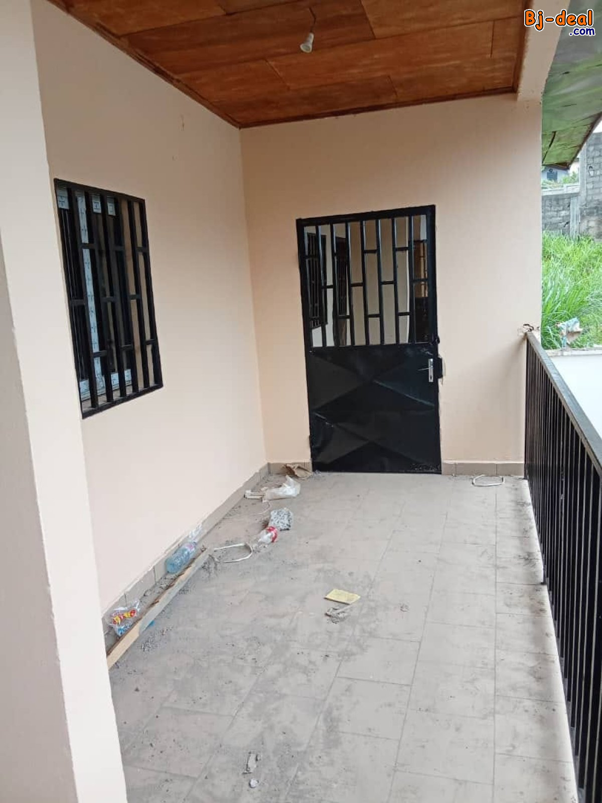 Image principale de Appartement neuf avec forage  parking à Ahala Diderot