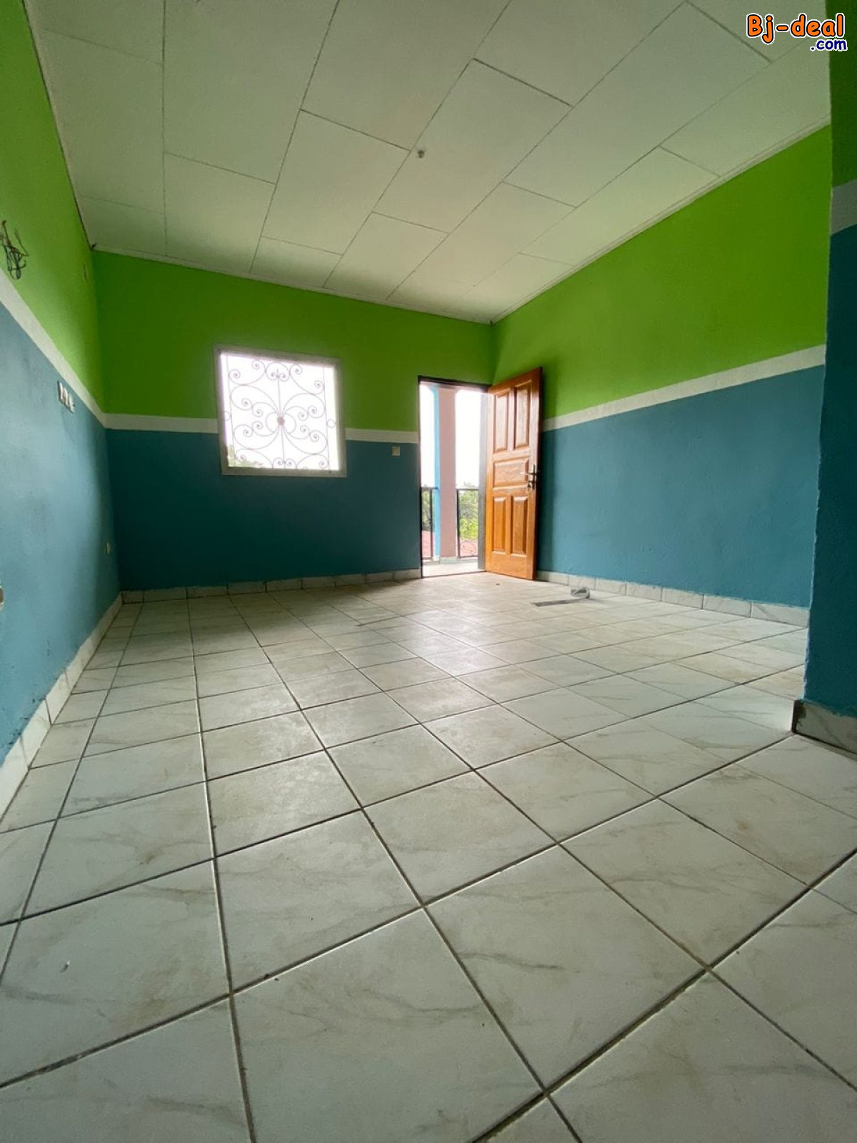 Image principale de Vaste chambre avec forage parking à Damas Hadassah