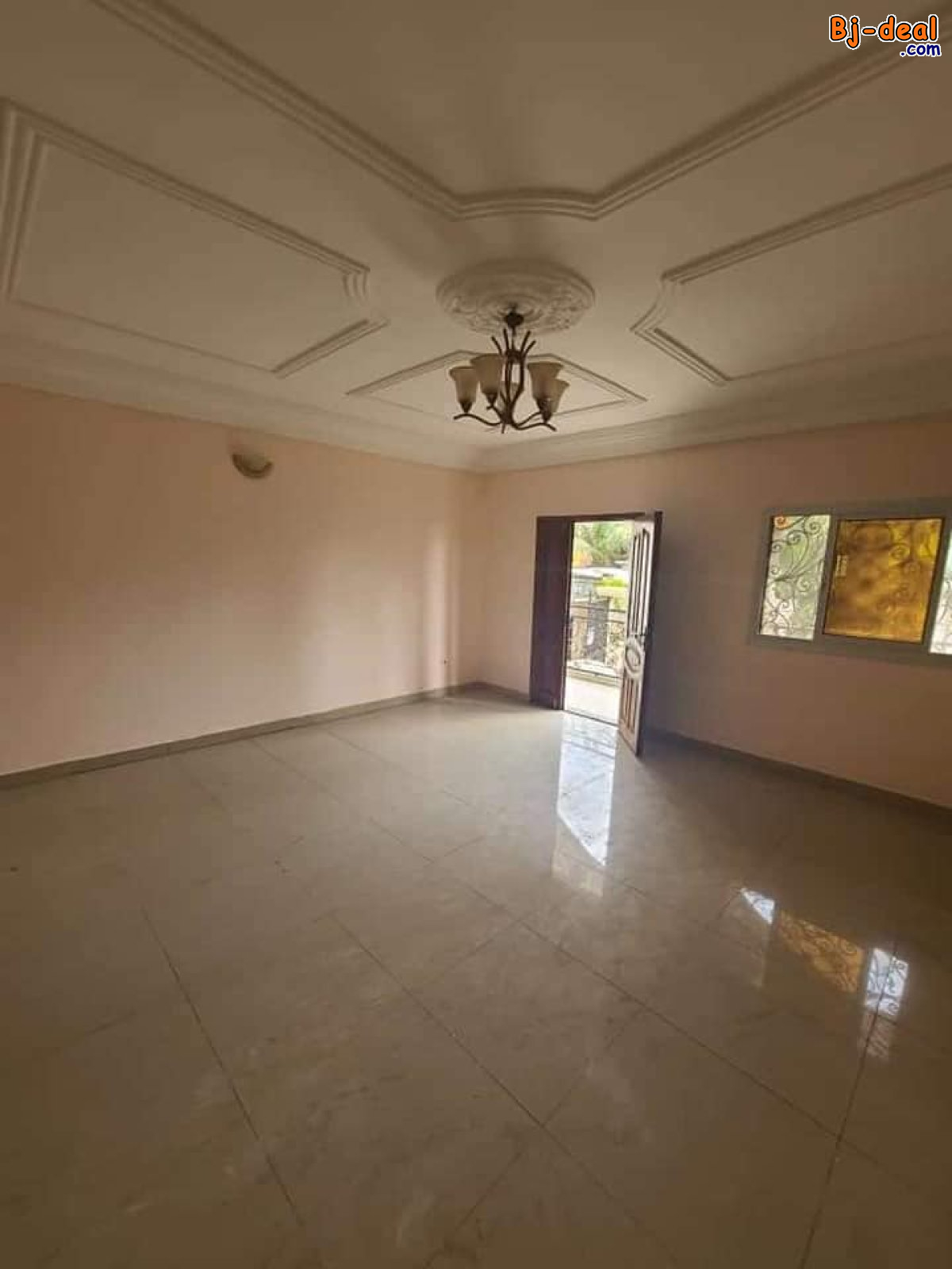 Image principale de Appartement avec parking forage à Odza B10 Accès à pieds