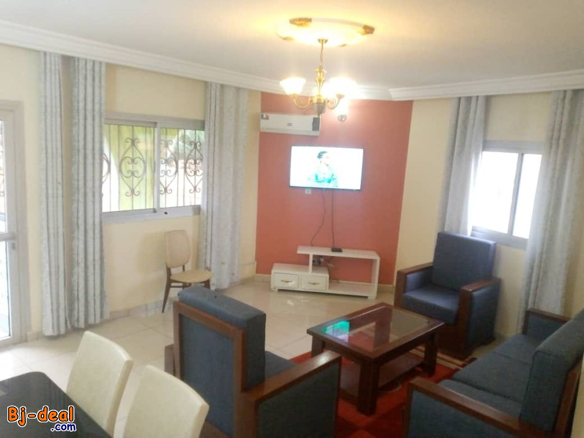 Image principale de Appartement avec clim, eau chaude parking à Tsinga