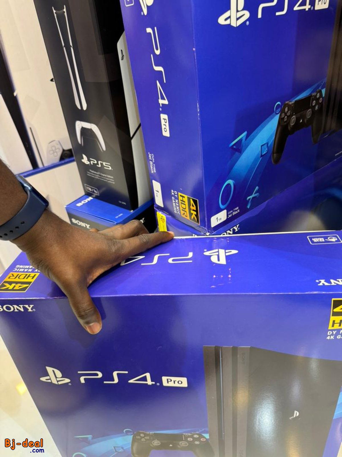 Image principale de PS4 Pro 1Tera 1Manette neuf