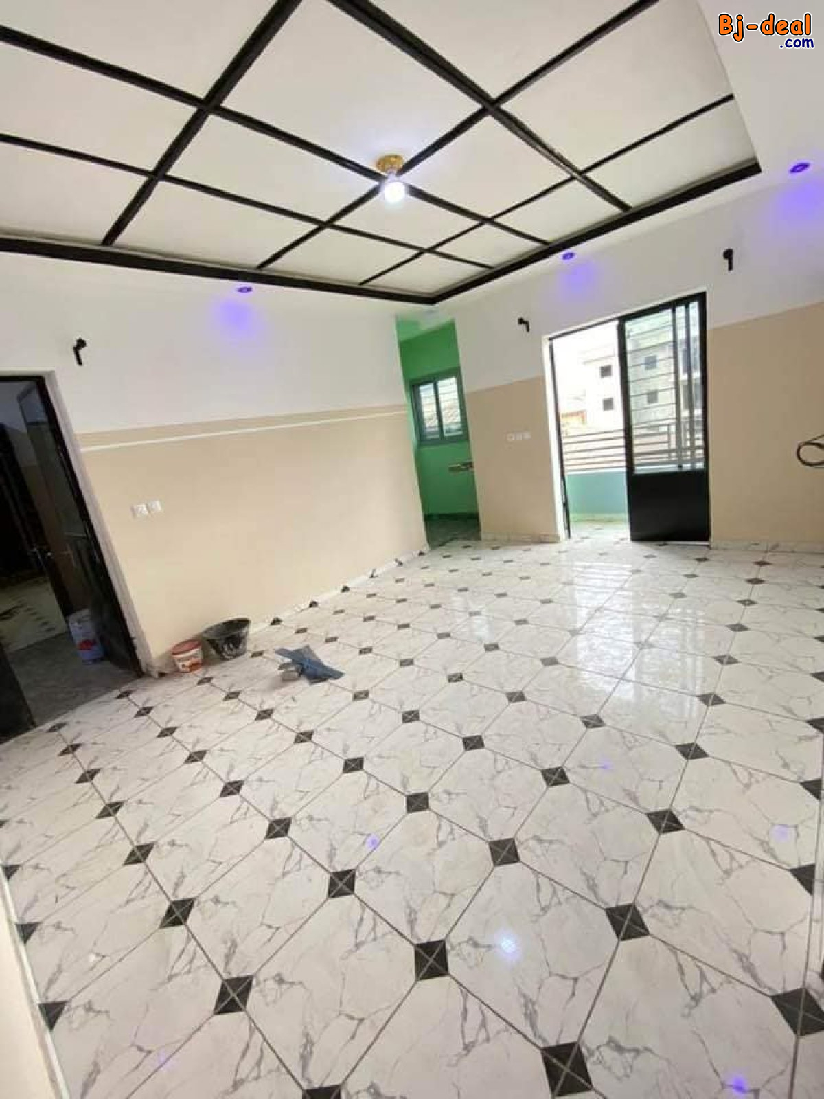 Image principale de Studio neuf avec gardien forage parking à Odza petit marché Moto 200f