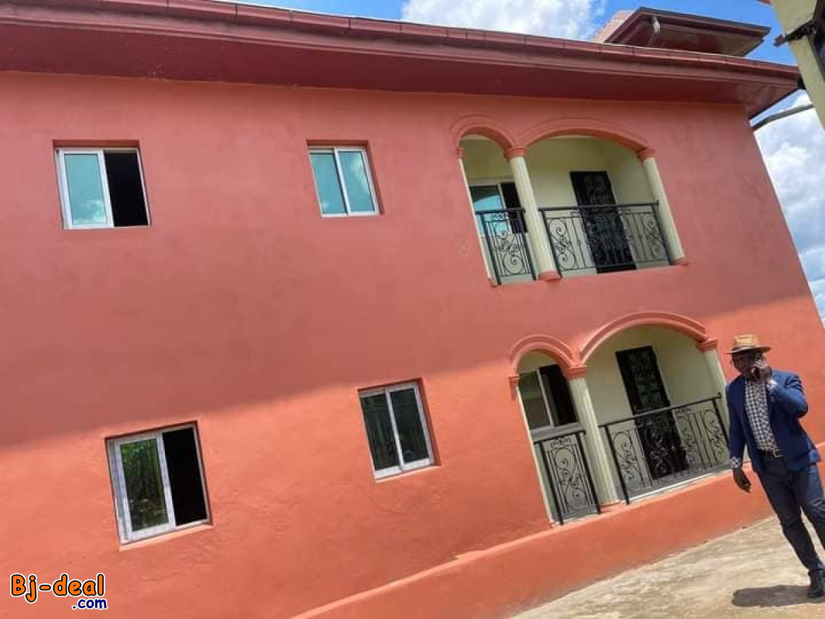 Image principale de Appartements neufs avec gardien, forage parking à Odza Meyo