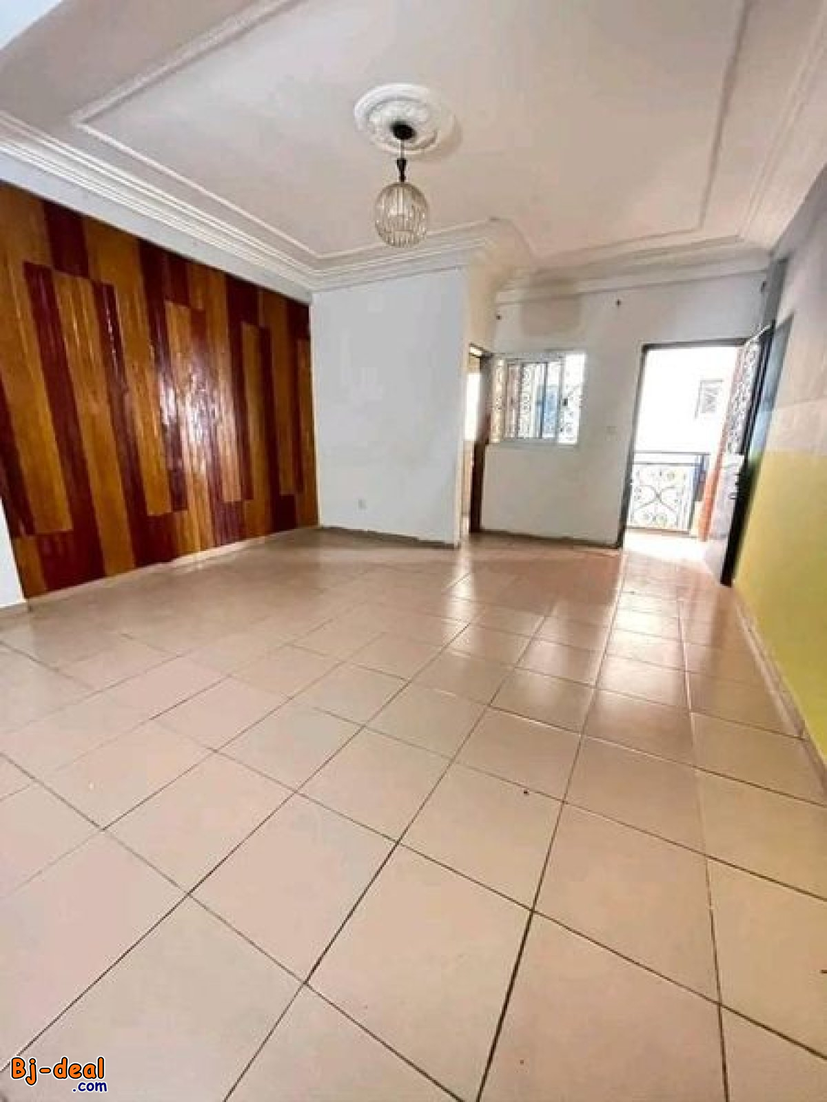 Image principale de Studio avec forage parking à Fougerole. Accès à pieds