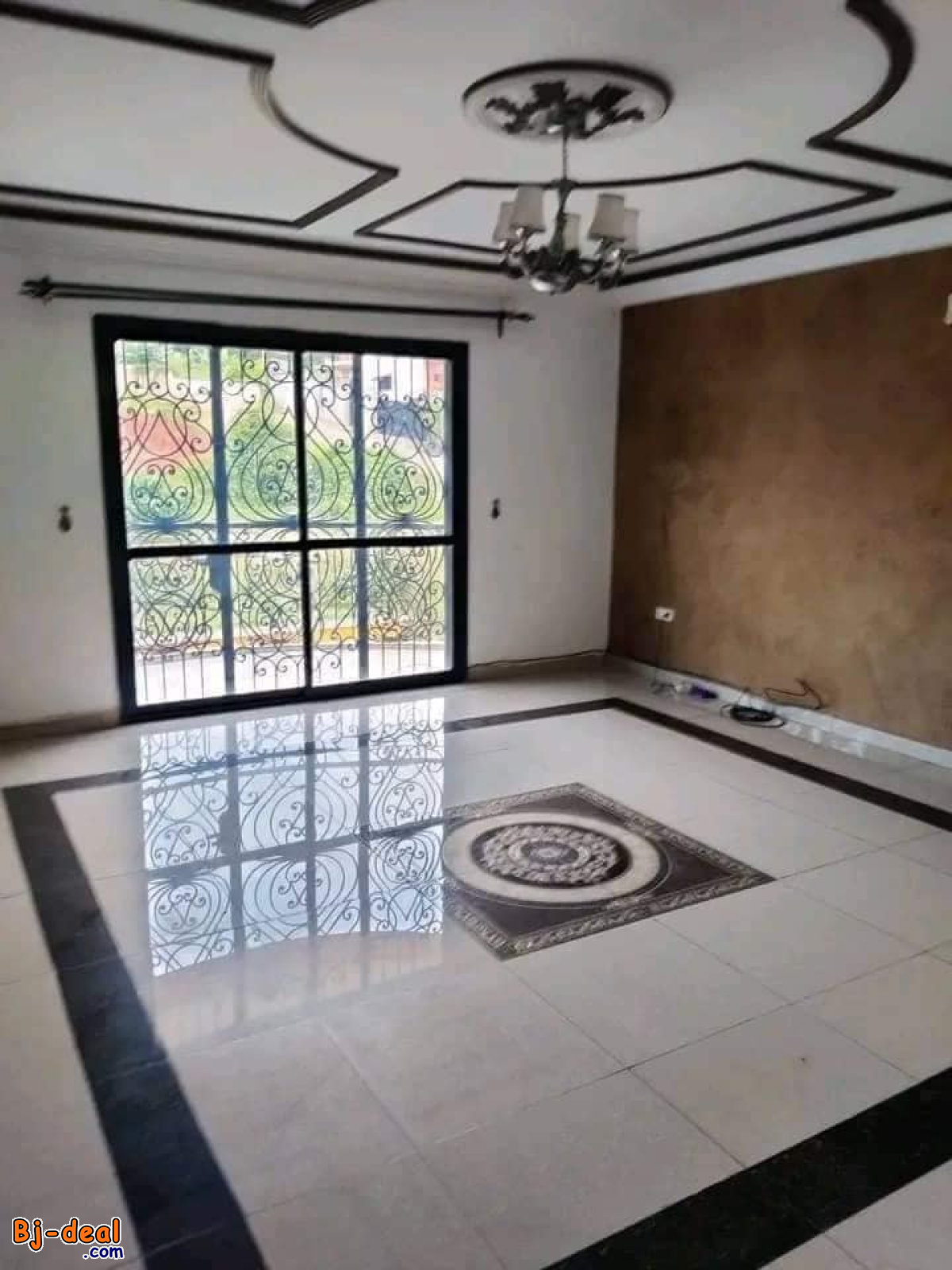 Image principale de Appartement haut standing avec clim gardien à Ngousso bordure de route secondaire goudronnée