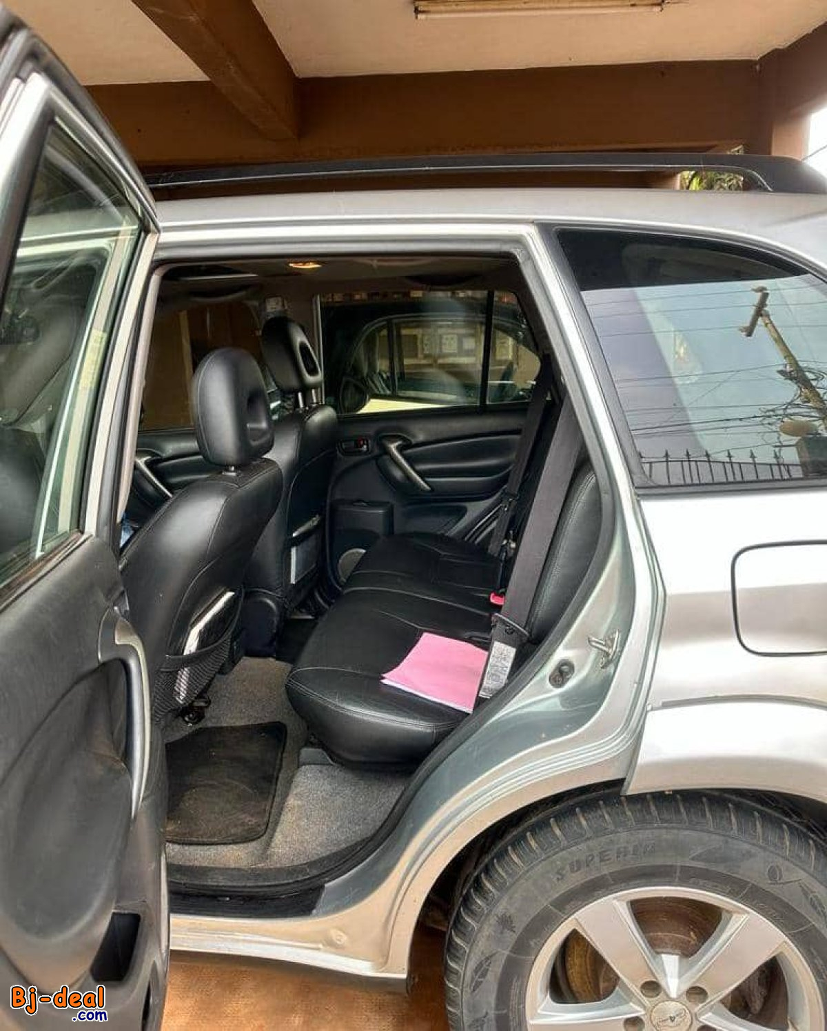 Image principale de Toyota RAV4 année 2005, automatique occasion d&amp;#039;Europe