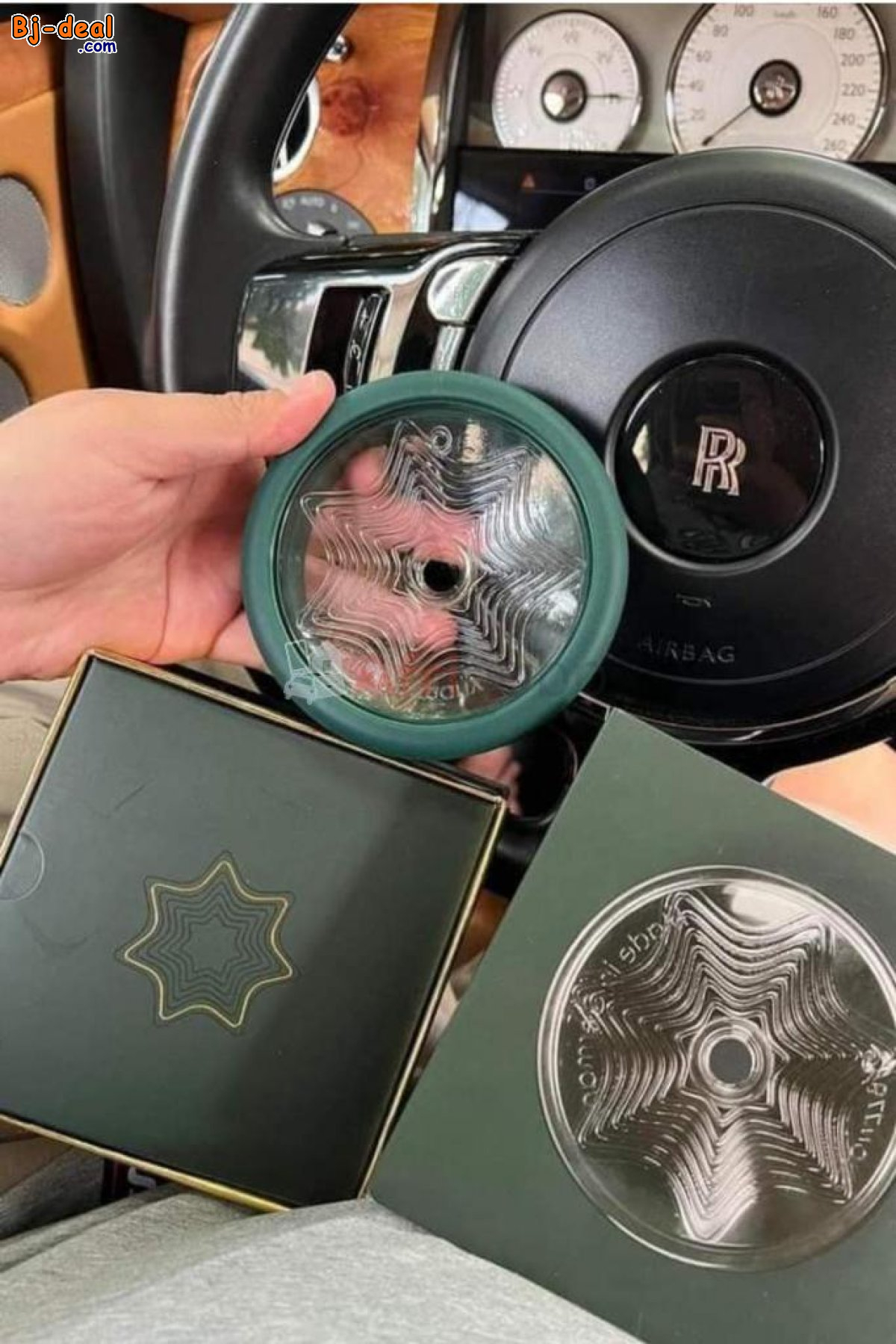 Main image of &amp;#039;..ALPHA SPIN NATURAL BZZWORLD