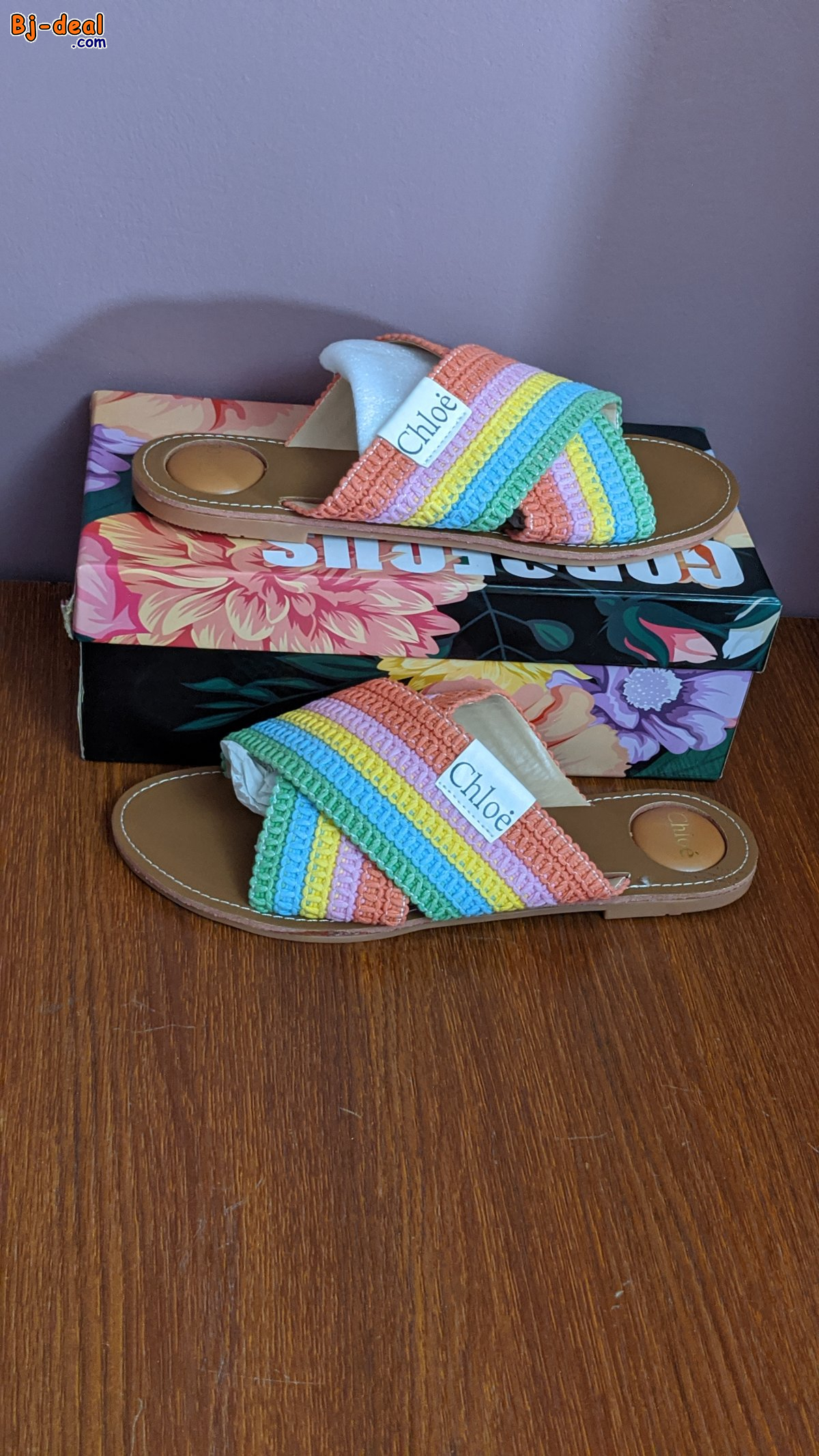 Image principale de CHLOÉ LUXURY SLIPPERS FOR WOMEN