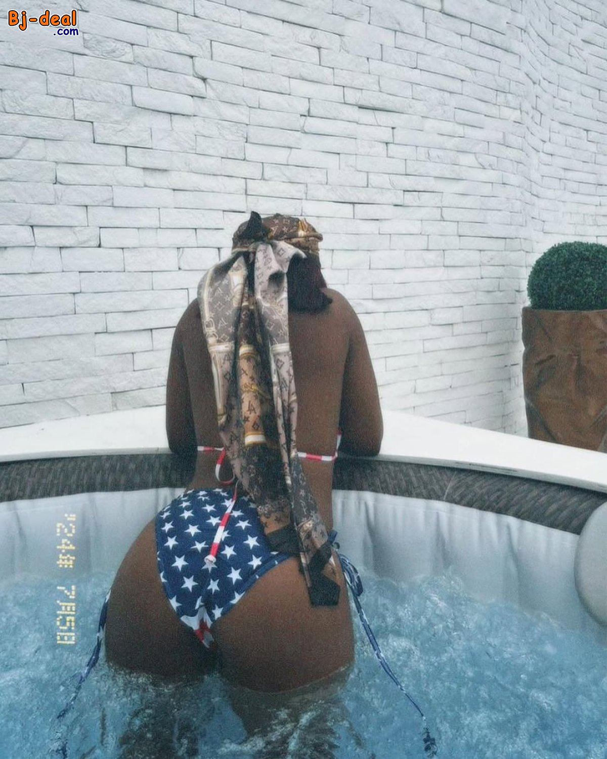 Main image of I&amp;#039;m big and deep inside me