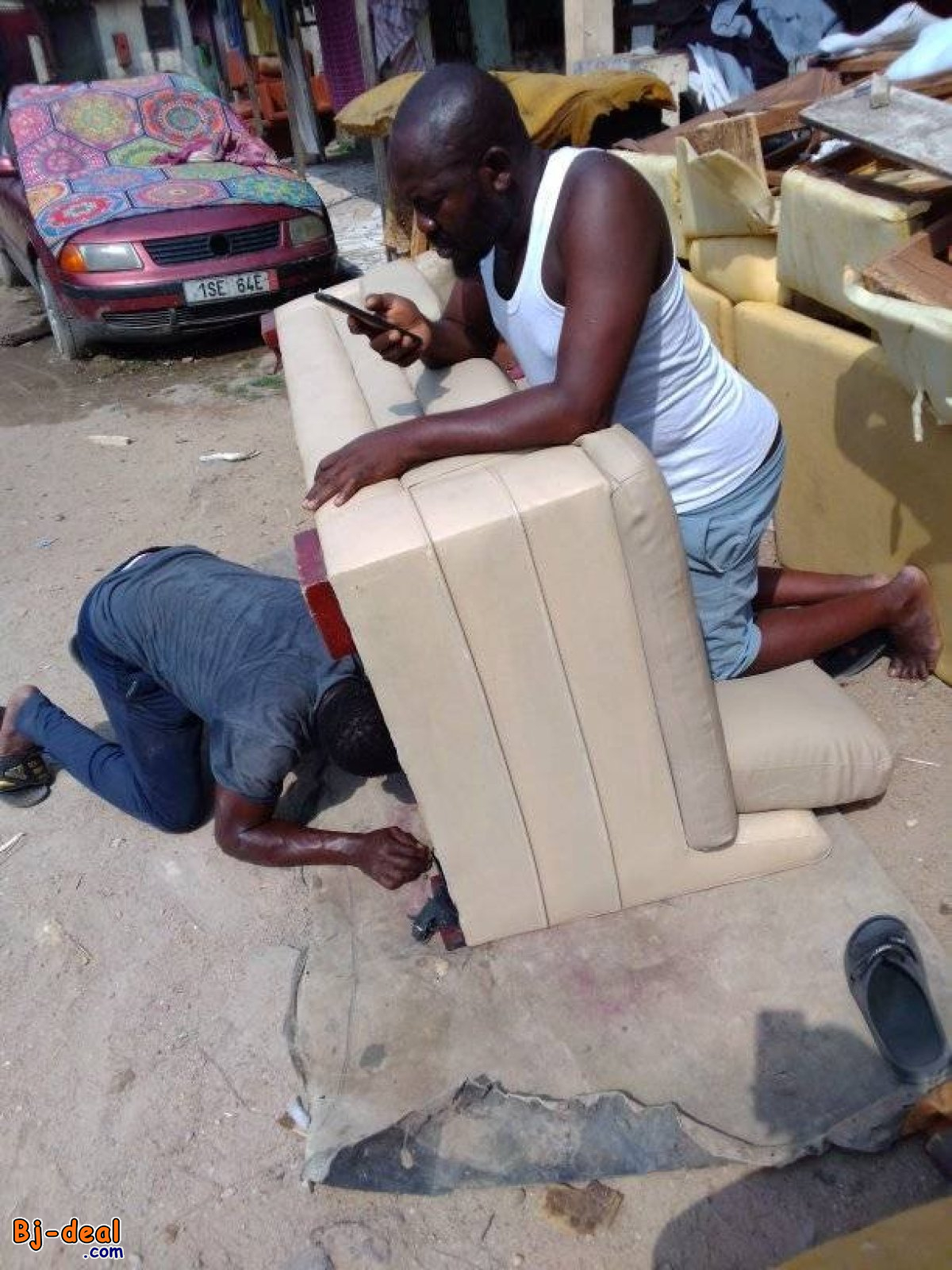 Image principale de TONY MENUISERIE ET TAPISSERIE SERVICE