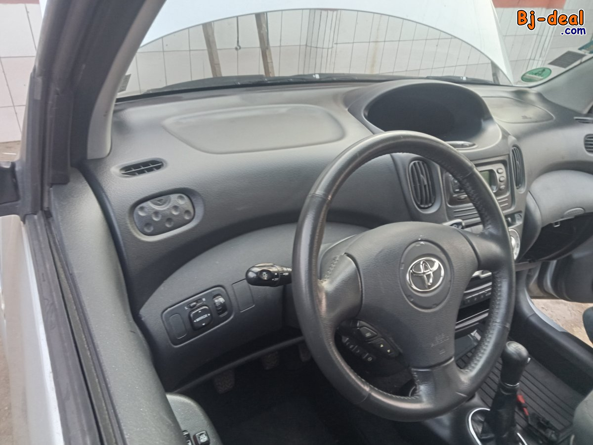 Main image of Yaris verso a vendre 2005