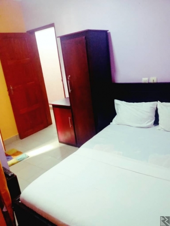 Image principale de Chambre meublée climatisée à  louer à  Douala