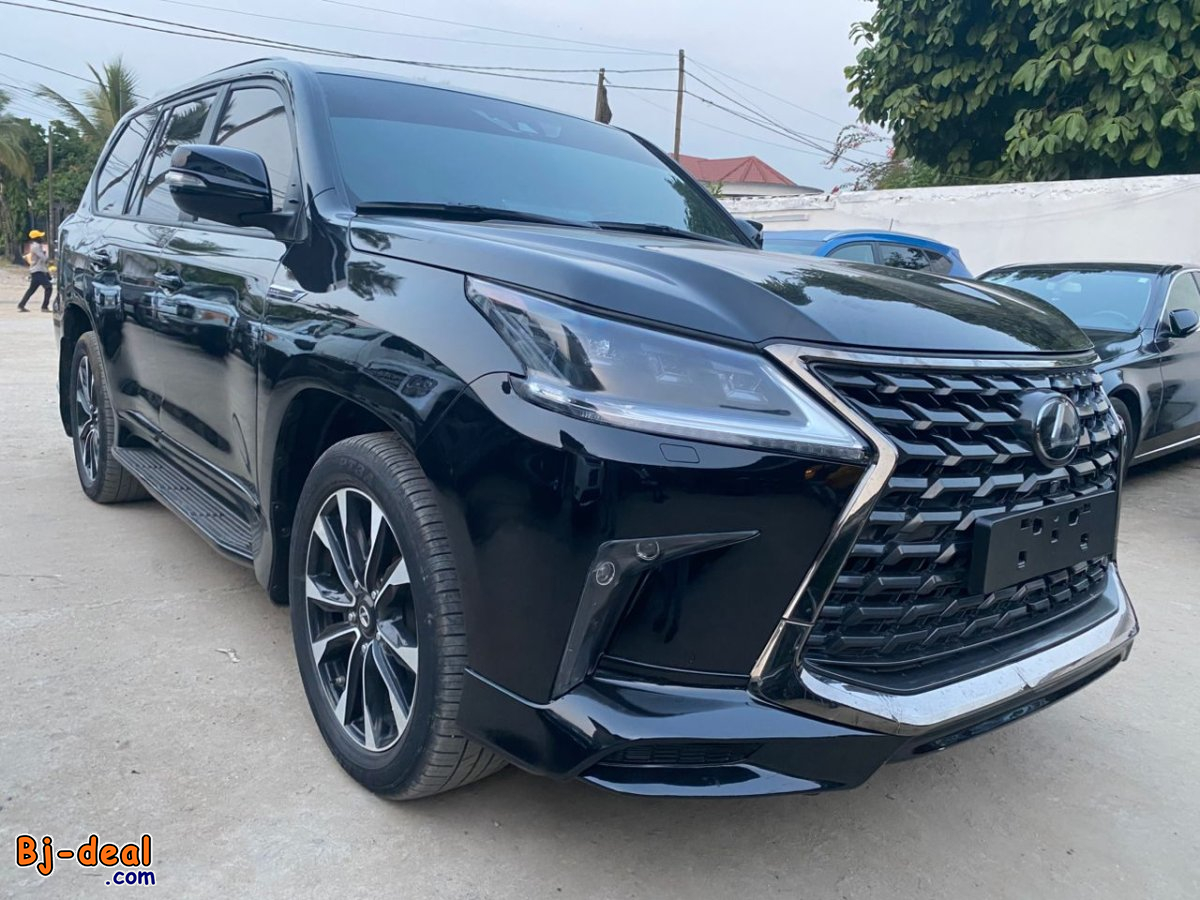 Main image of Lexus LX 570s Black edition Année 2021