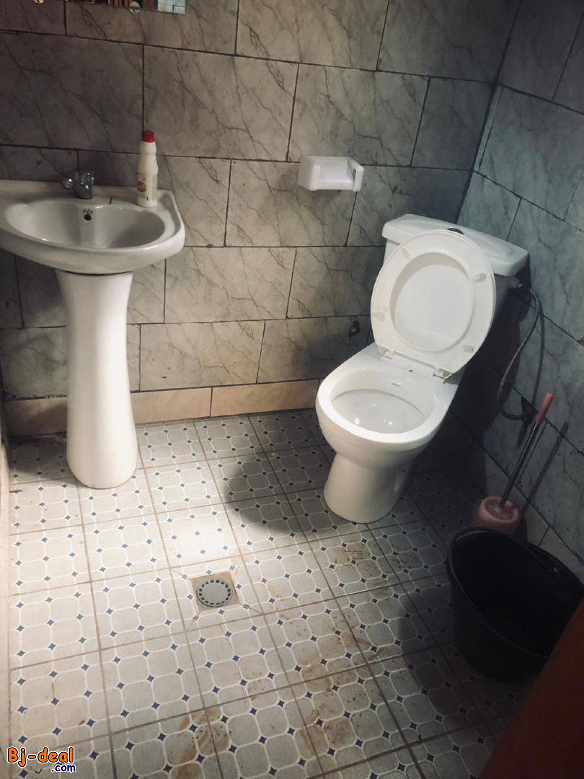 Image principale de beau studio avec 2 douches à Fougerole