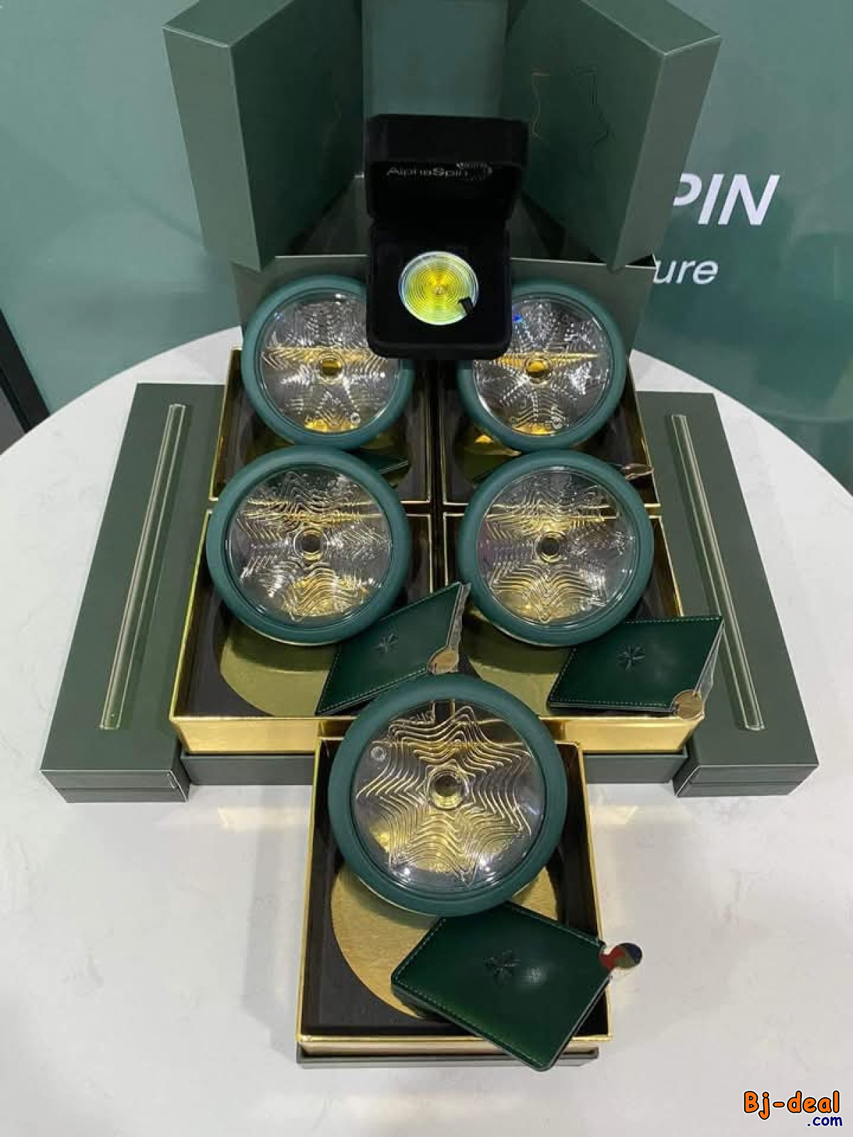 Main image of . .ALPHA SPIN NATURAL BZZWORLD .