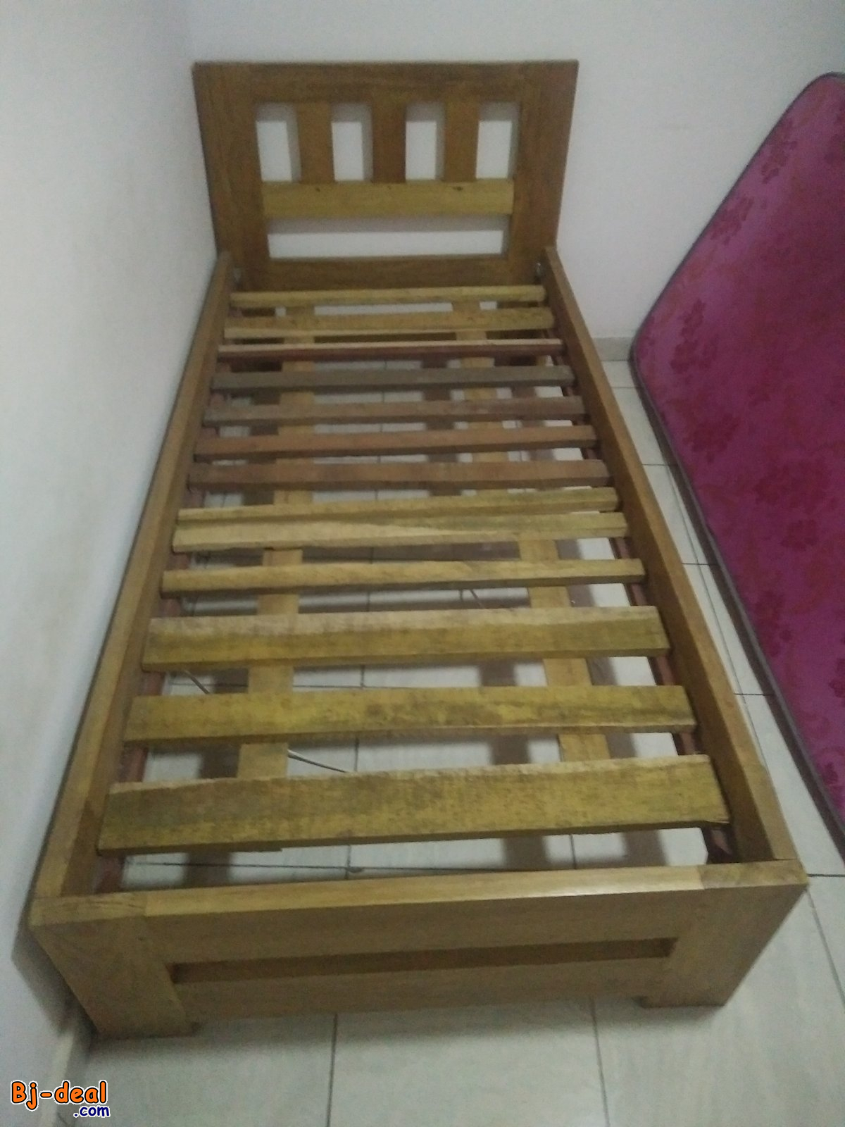 Image principale de Lit en iroko une place