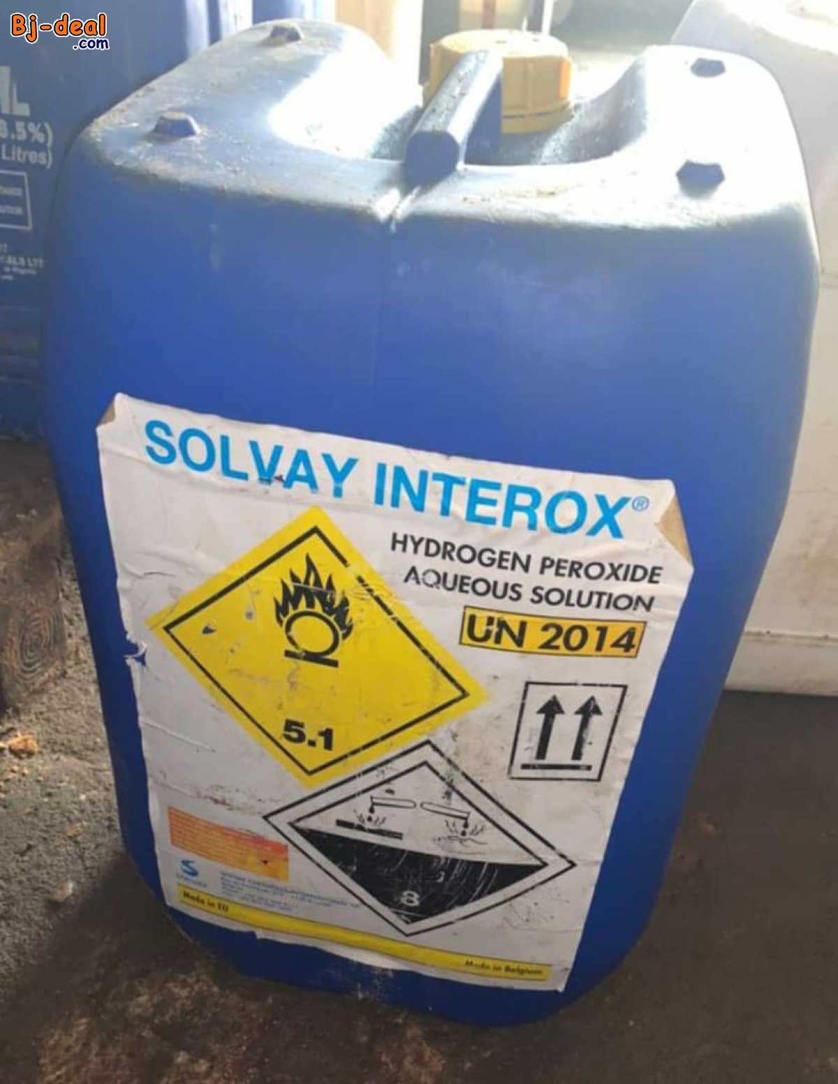 Image principale de Hydrogène peroxide disponible à Douala et expédition partout