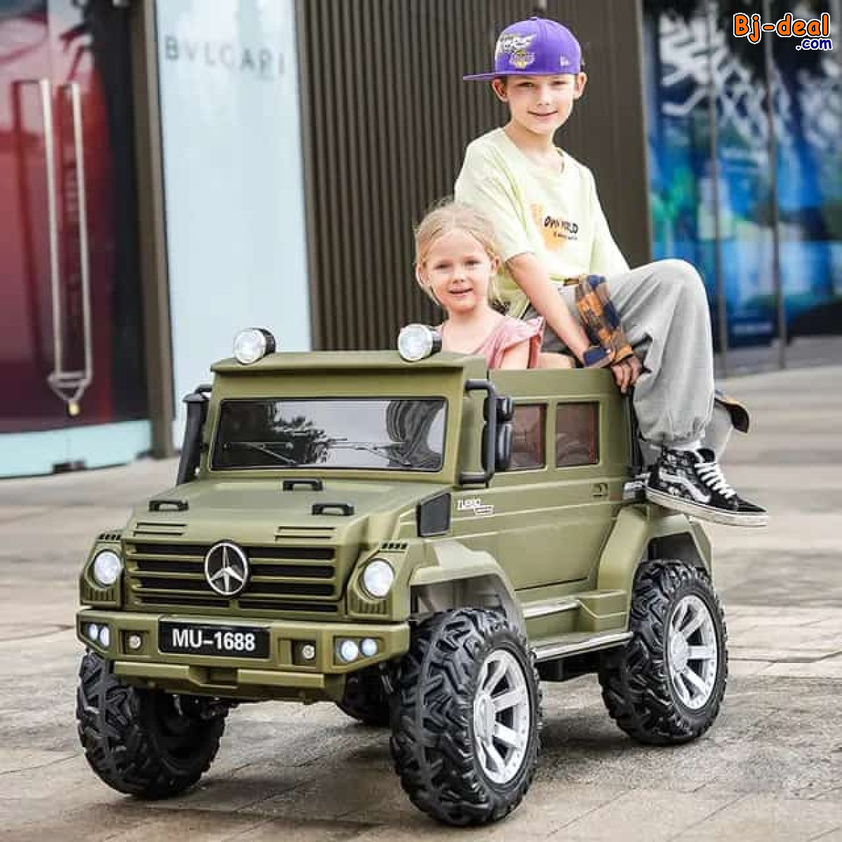 Main image of VOITURES ÉLECTRIQUES RECHARGEABLES