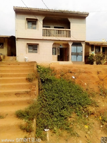 Main image of Duplex d' une superficie de 176m2 titré a vendre