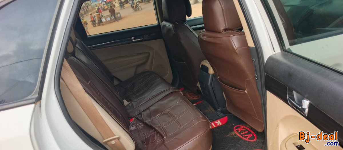 Image principale de Kia sorento 2013 encore sous papiers douane