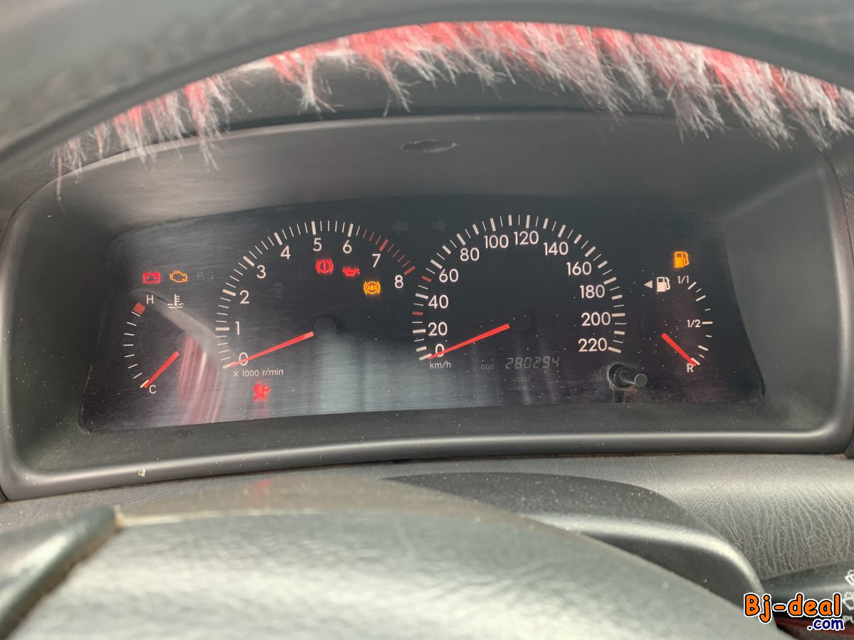 Main image of TOYOTA COROLLA ANNÉE 2004