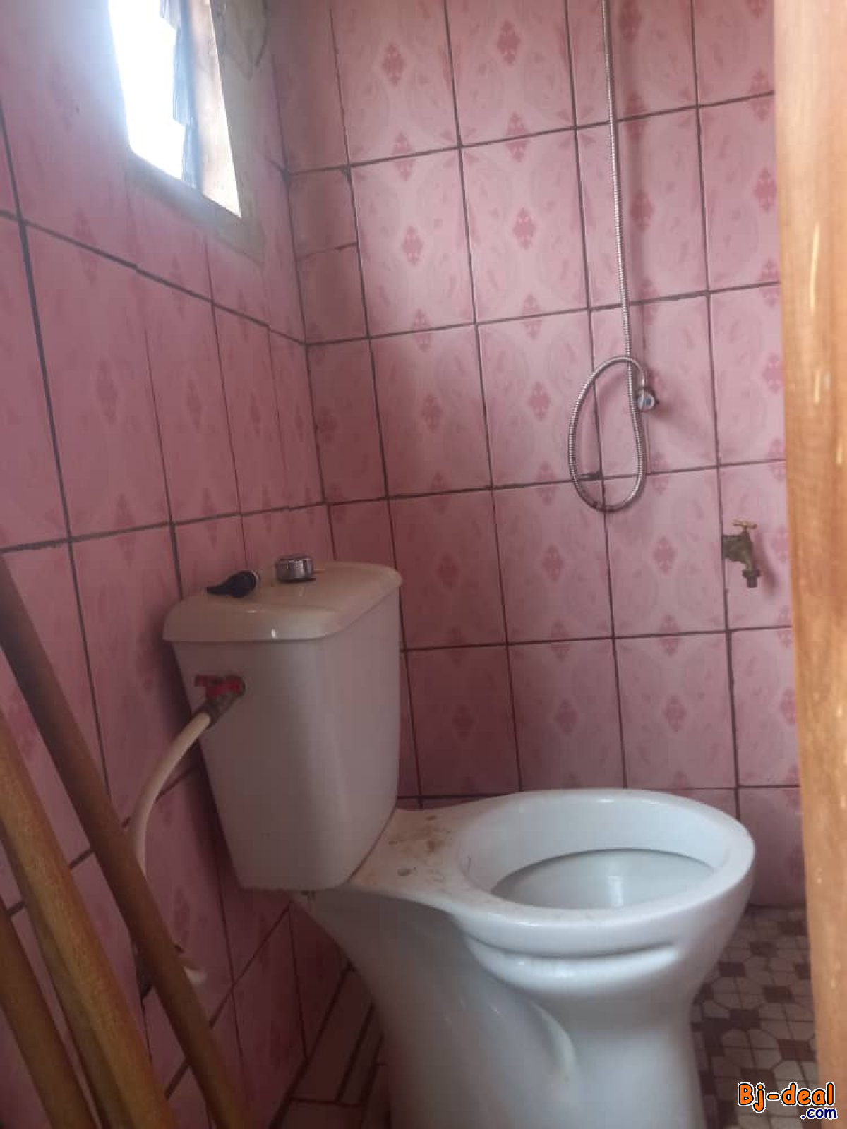 Image principale de Studio Moderne à louer à Biyem-Assi