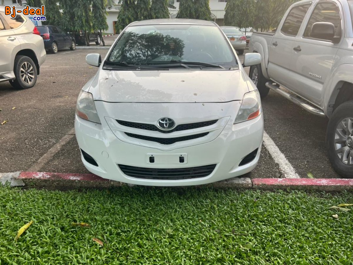 Main image of TOYOTA YARIS ANNÉE 2008