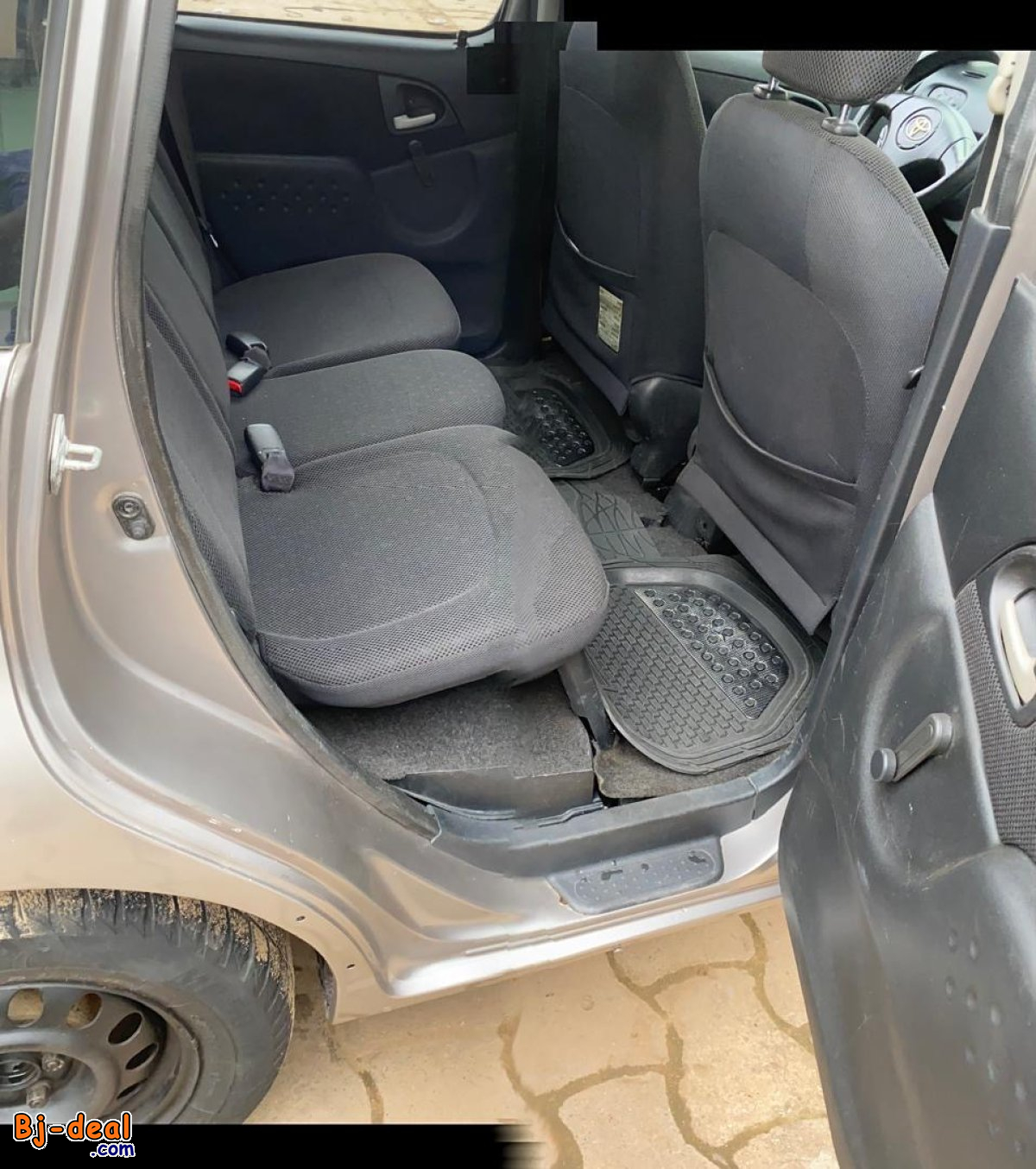 Main image of TOYOTA YARIS VERSO ANNÉE 2005