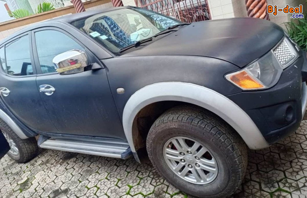 Main image of MITSUBISHI L200 SPORTERO DI-D