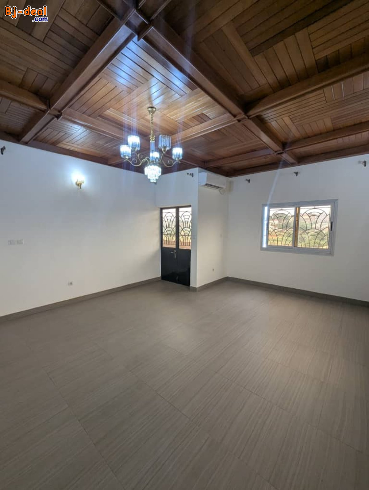 Image principale de Chic Appartement Haut Standing à louer au Complexe BEAC