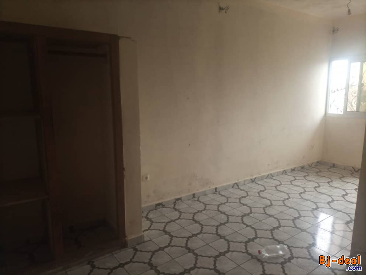 Image principale de Chambre Moderne à louer à Nkomo