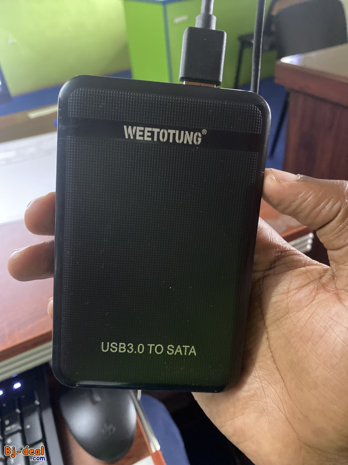 Main image of Disque Dur 500Gigas avec son boîtier et son cordon