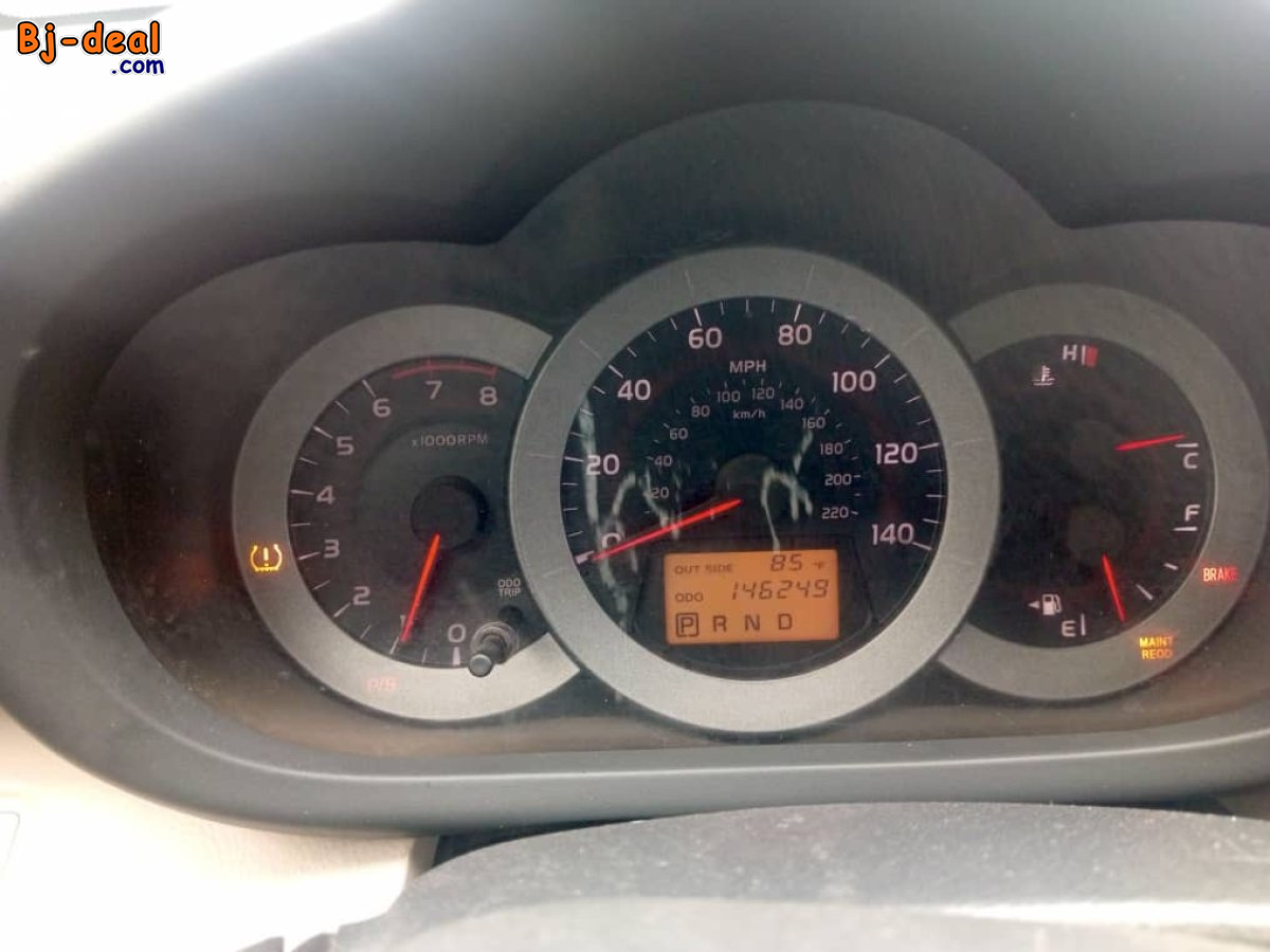 Main image of TOYOTA RAV4 année 2008