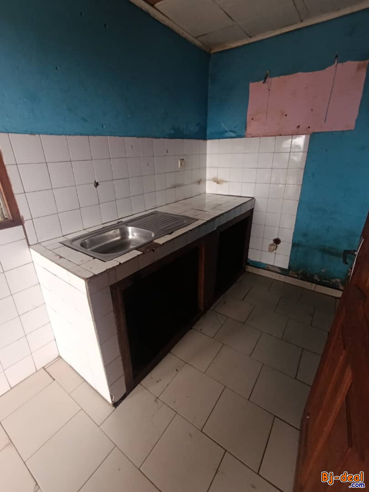 Image principale de Modeste Appartement Moderne à louer à Odza