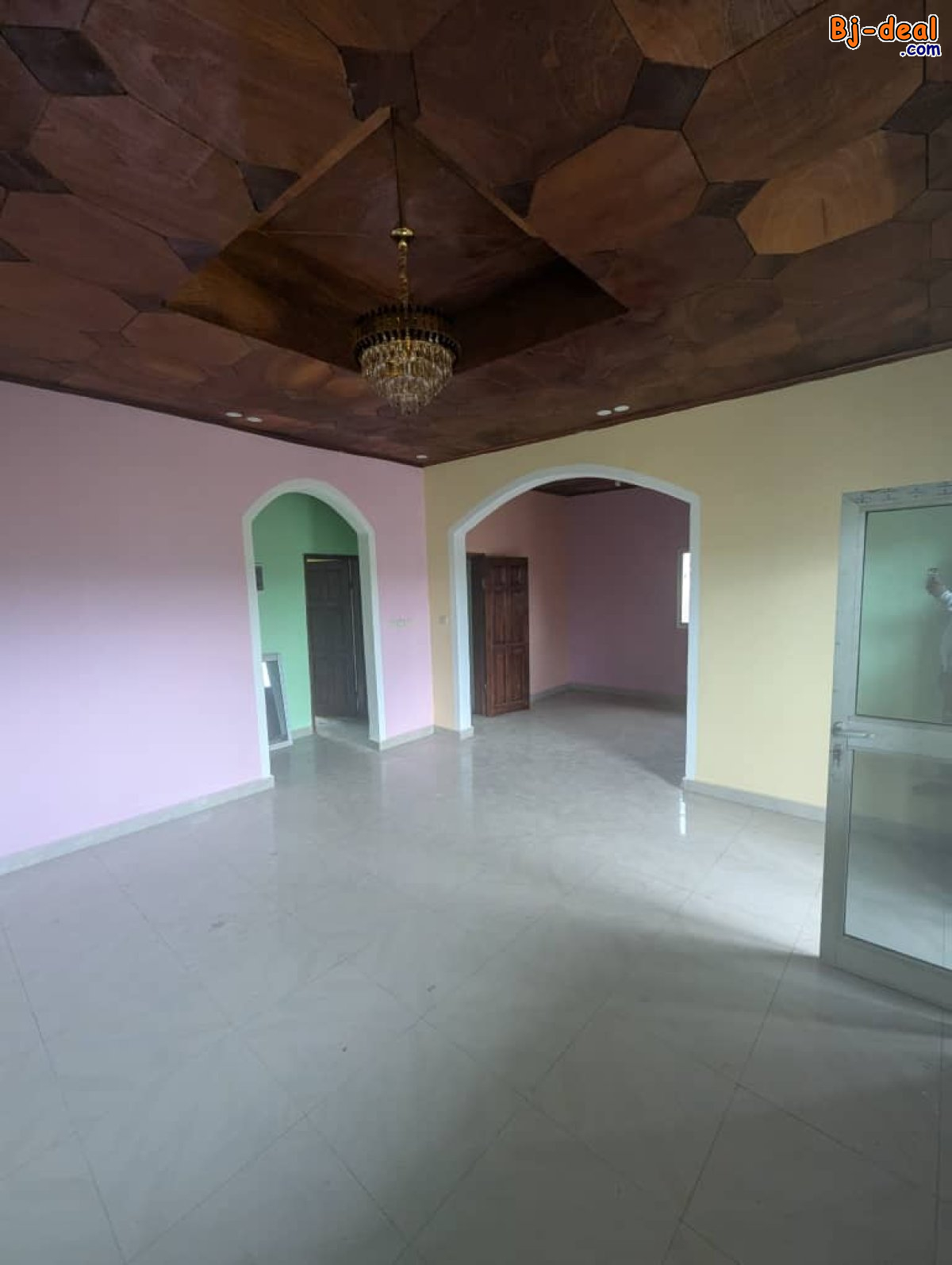 Image principale de Magnifique Appartement Bon Standing Neuf à louer sur la Route de Mfou