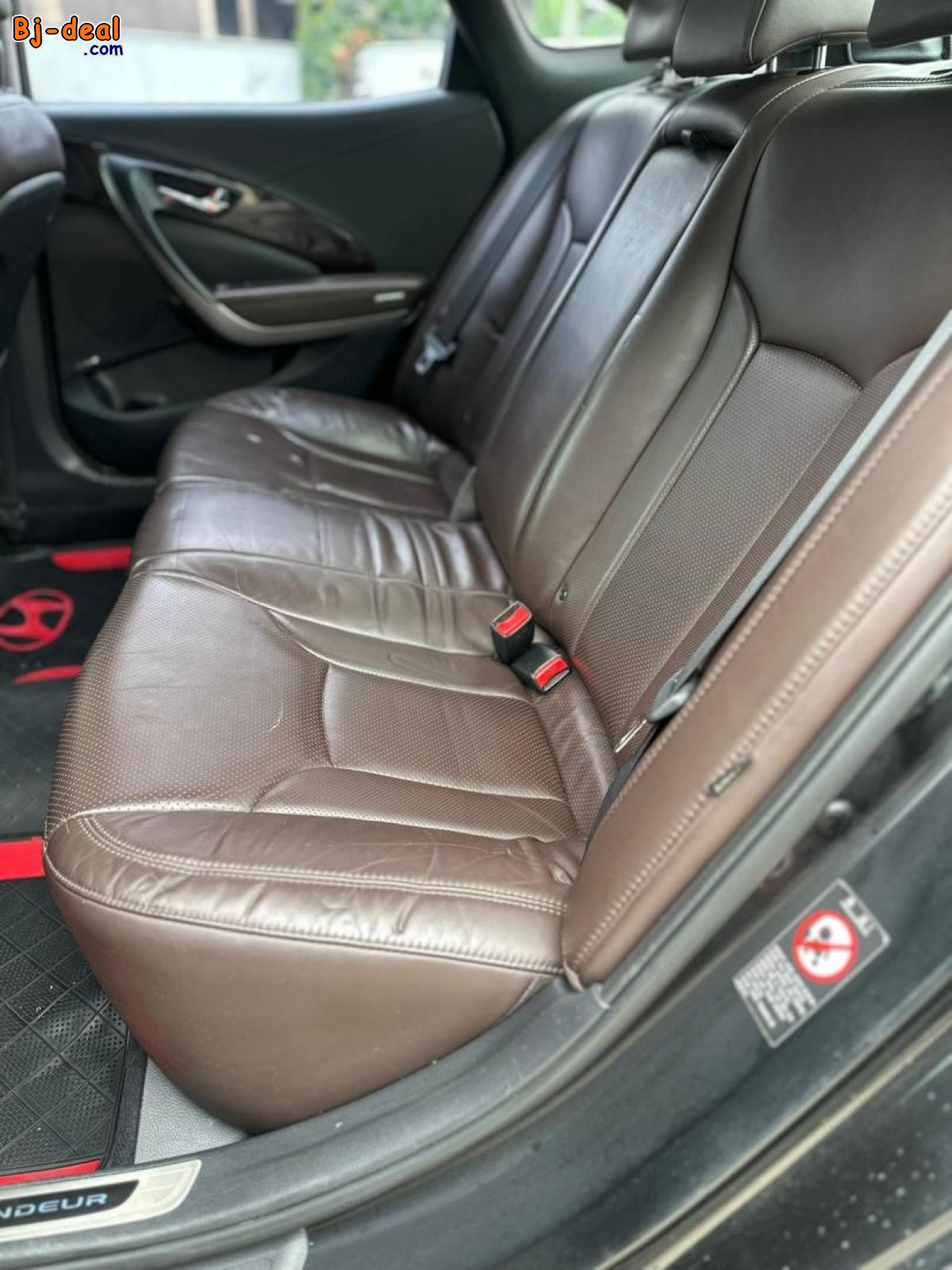 Image principale de HYUNDAI GRANDEUR HG240