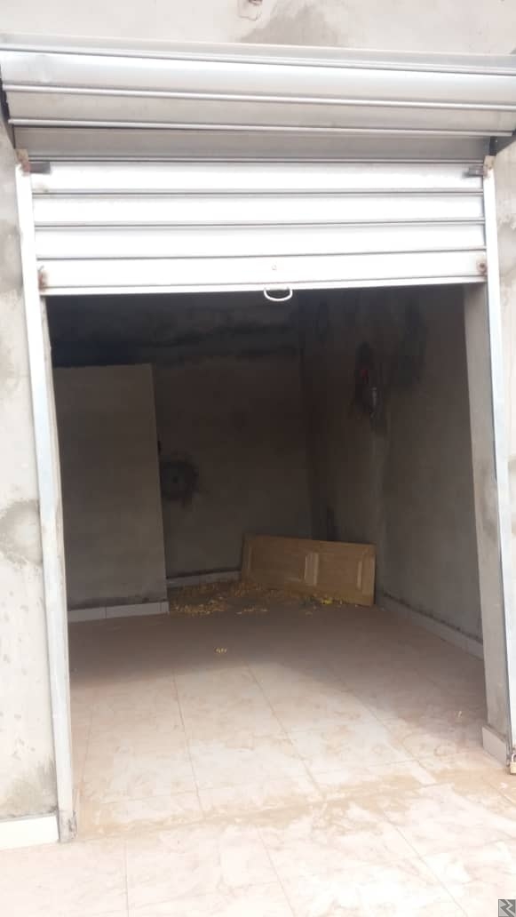 Image principale de Boutique à  louer Titi garage