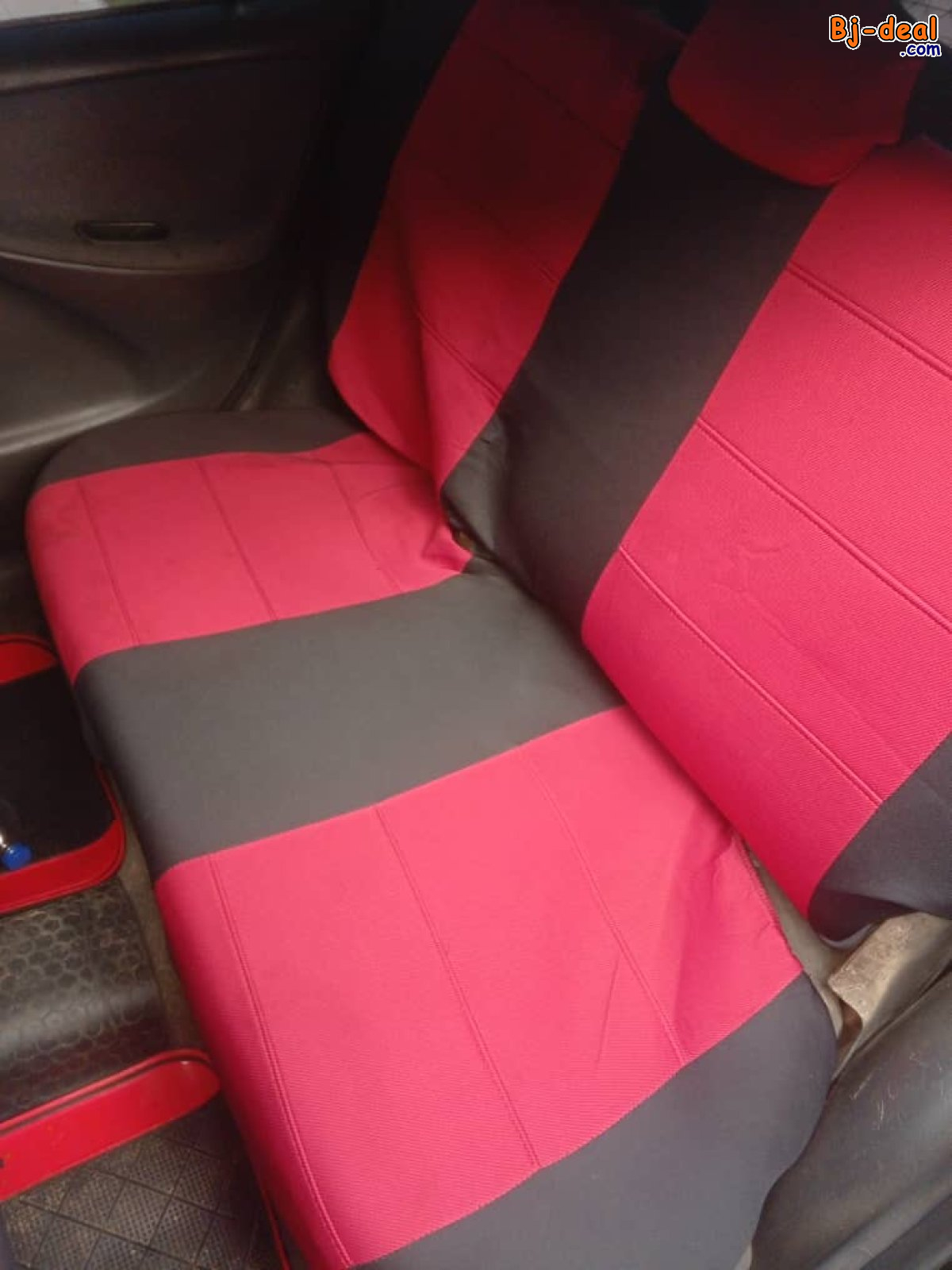 Image principale de TOYOTA YARIS ANNÉE 2002