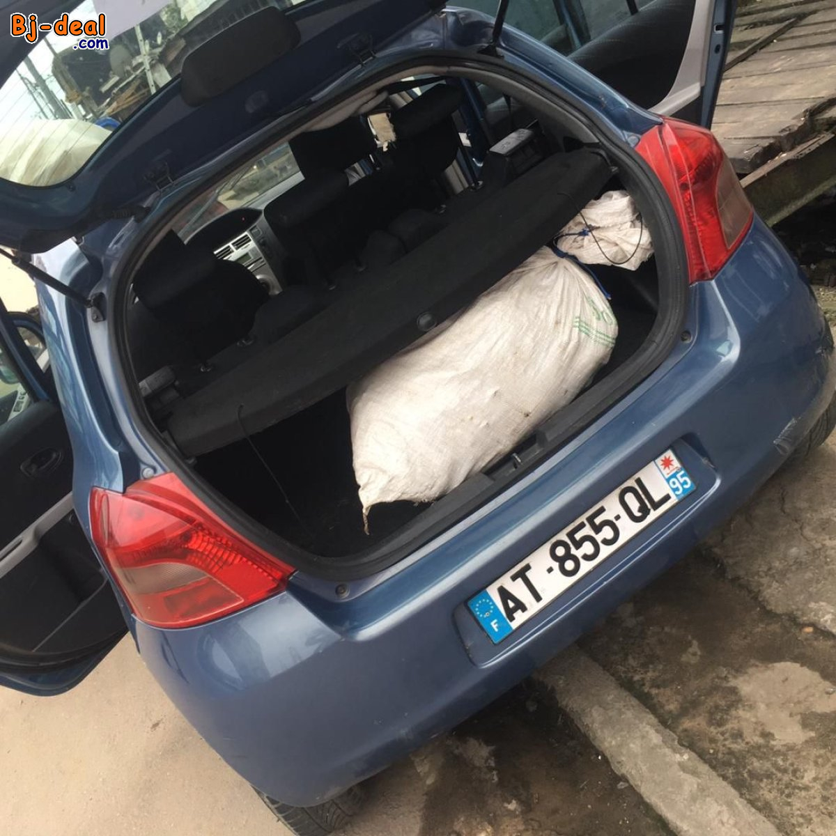 Main image of TOYOTA YARIS ANNÉE 2008