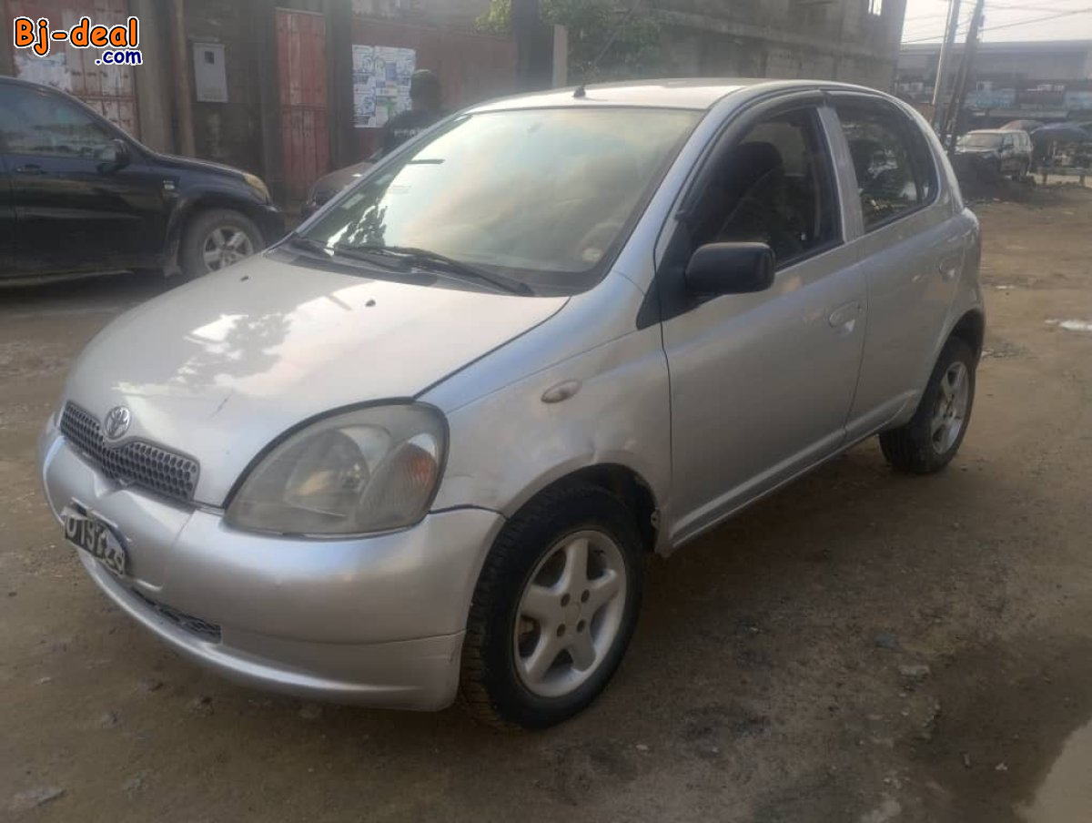 Main image of TOYOTA YARIS ANNÉE 2004 GRIS