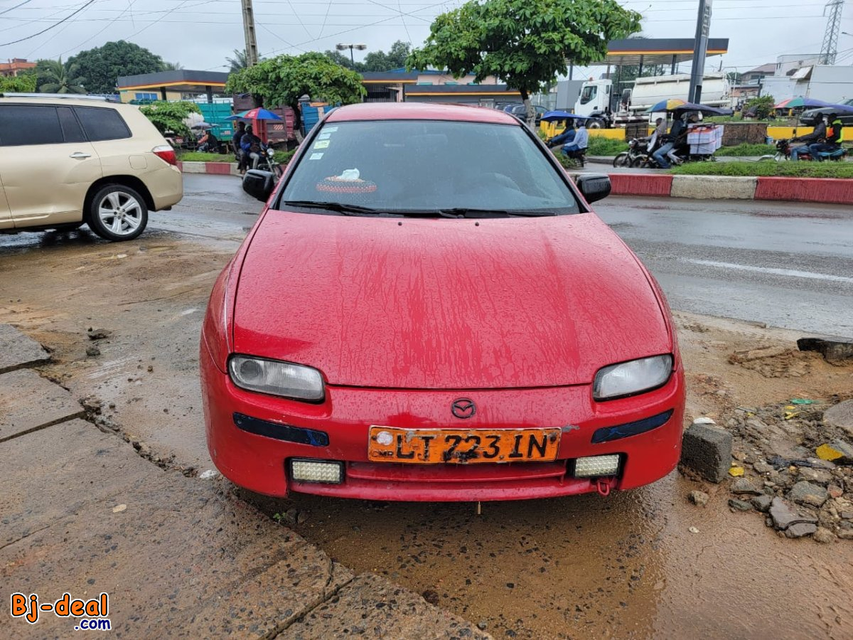 Image principale de MAZDA 323F OCCASION CAMEROUN