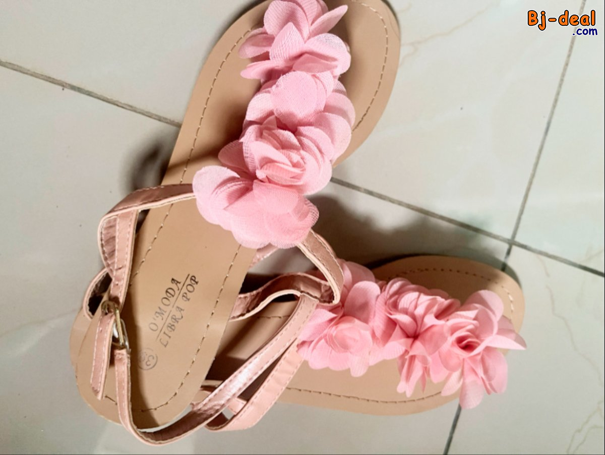 Image principale de Chaussures femme enfants et hommes