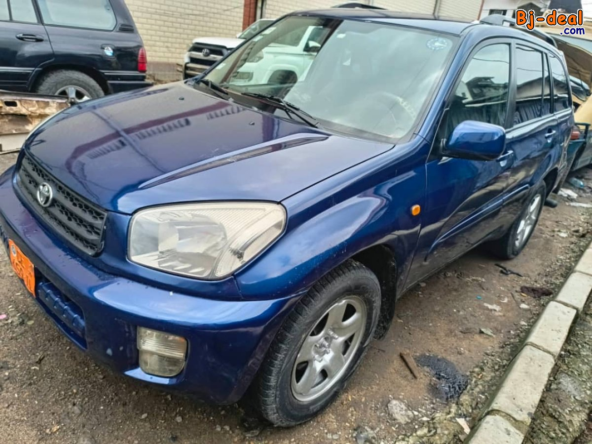 Image principale de TOYOTA RAV4 ANNÉE 2005