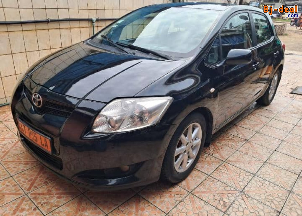Main image of TOYOTA AURIS ANNÉE 2010