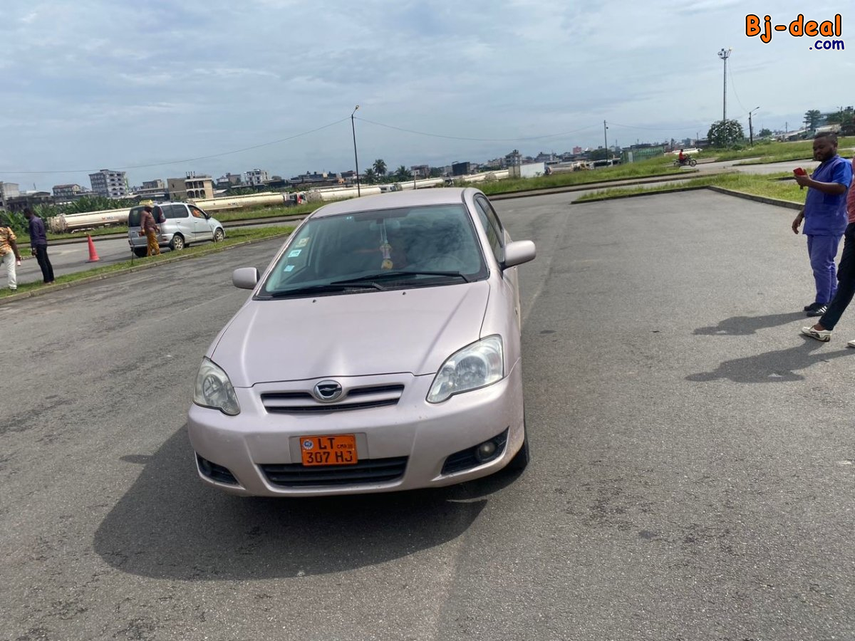 Main image of TOYOTA RUNX ANNÉE 2006