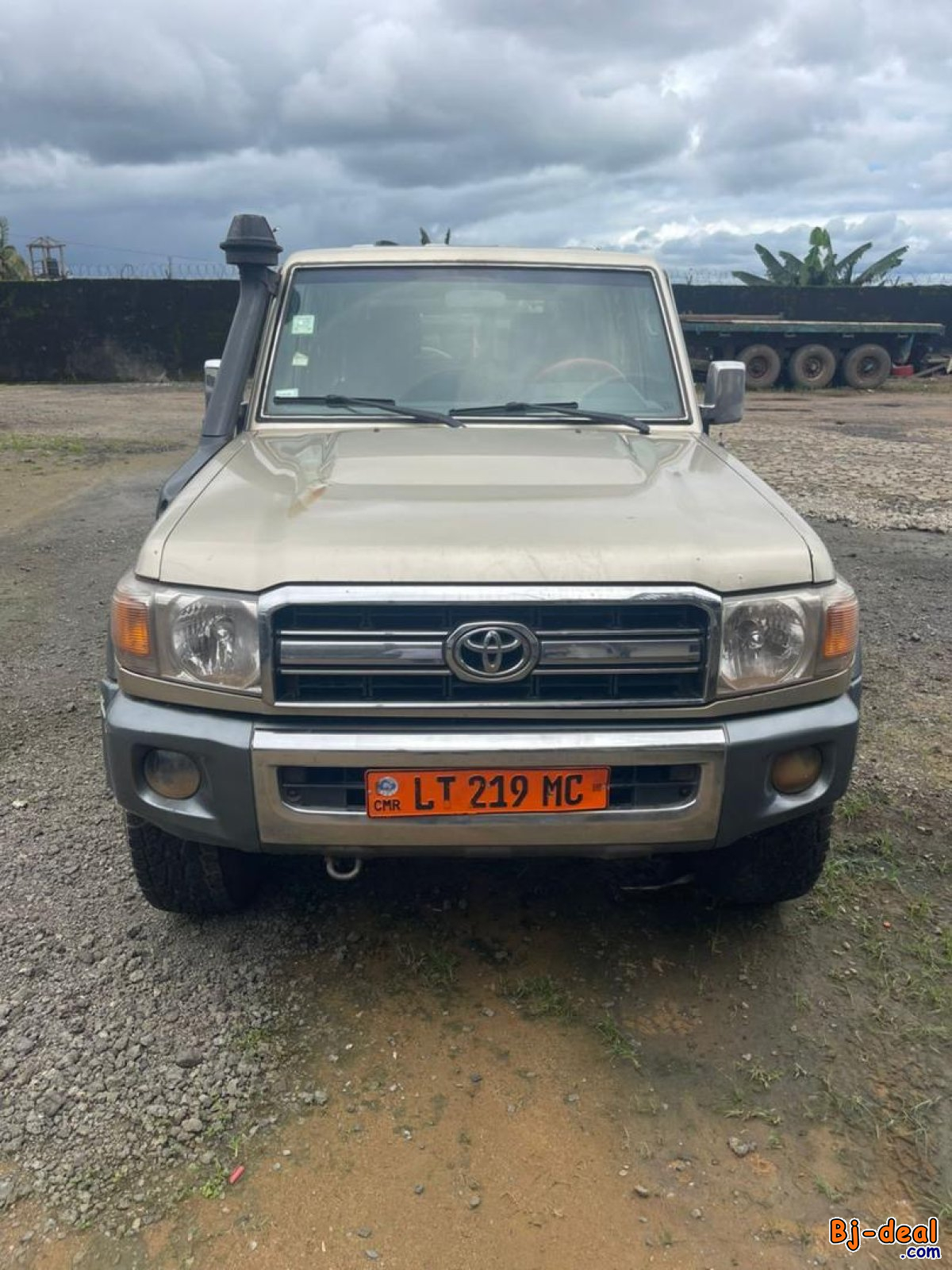 Main image of TOYOTA LAND CRUISER LX 4WD
