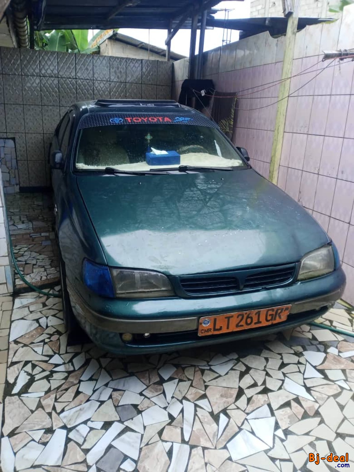 Image principale de TOYOTA CARINA ANNÉE 1999