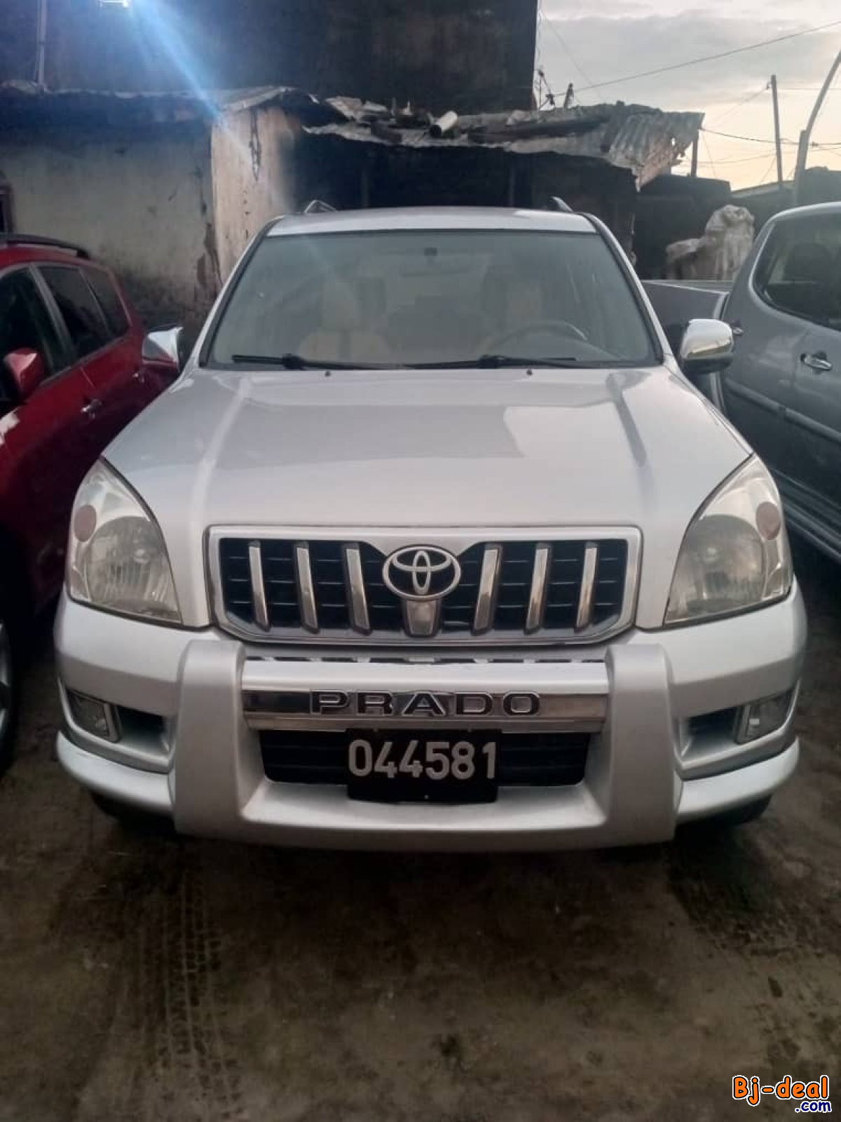 Image principale de TOYOTA LAND CRUISER PRADO GX