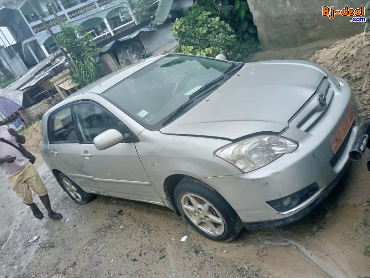 Image principale de TOYOTA COROLLA ANNÉE 2006