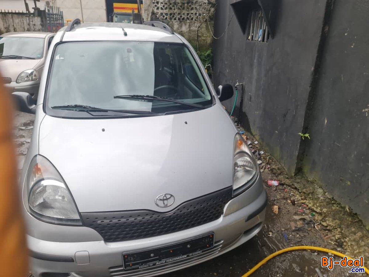 Image principale de TOYOTA YARIS VERSO OCCASION D’EUROPE